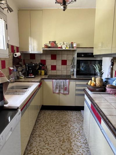 Image No.15-3 Bed House for sale