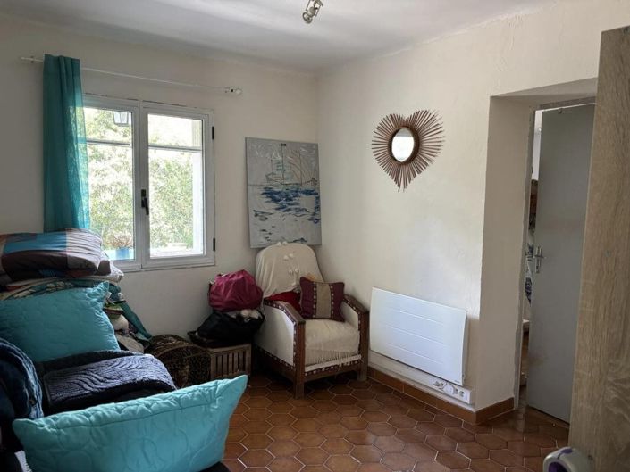 Image No.17-3 Bed House for sale