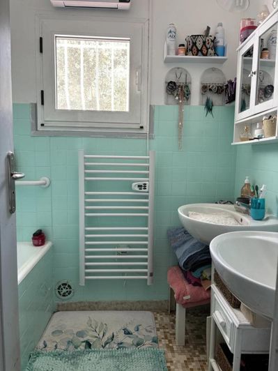 Image No.18-3 Bed House for sale