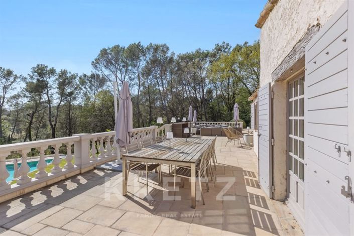 Image No.13-6 Bed House for sale
