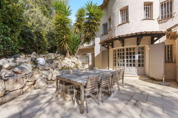 Image No.14-6 Bed House for sale