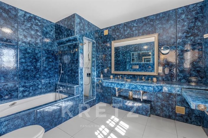 Image No.21-6 Bed House for sale