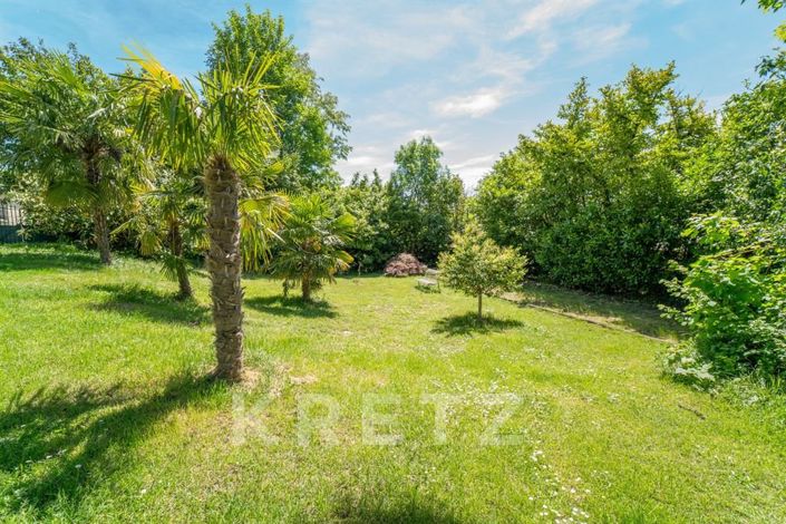 Image No.25-9 Bed Property for sale