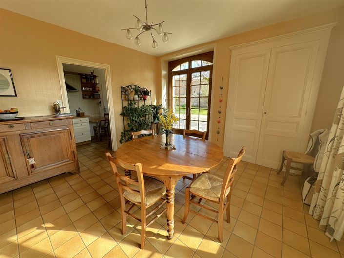 Image No.13-5 Bed House for sale