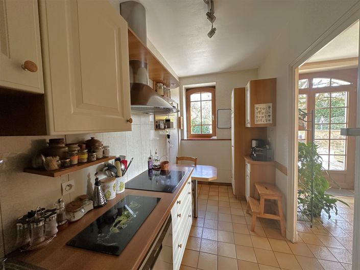 Image No.20-5 Bed House for sale