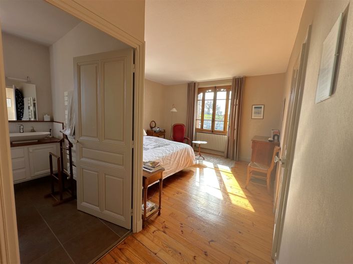 Image No.22-5 Bed House for sale