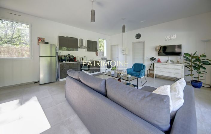 Image No.16-7 Bed House for sale
