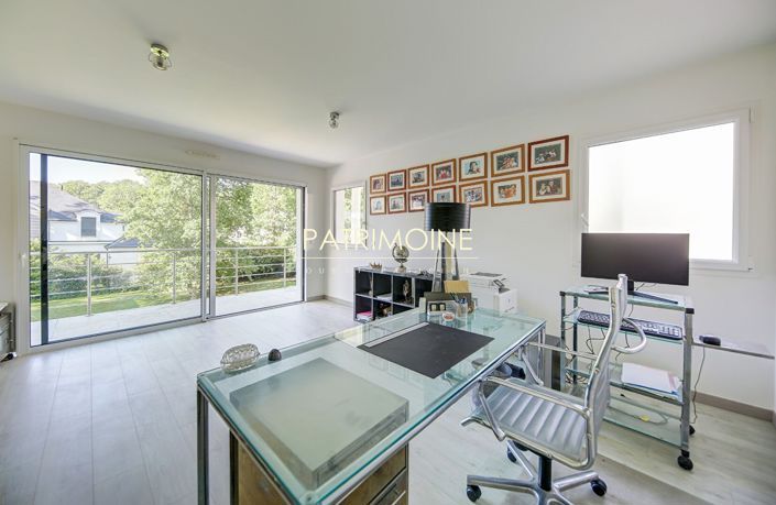 Image No.13-7 Bed House for sale