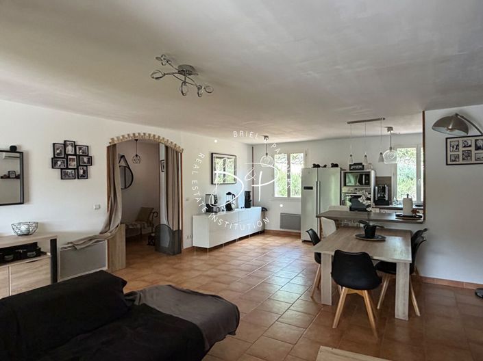 Image No.16-3 Bed House for sale
