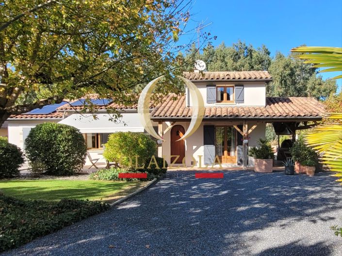 Image No.8-3 Bed House for sale