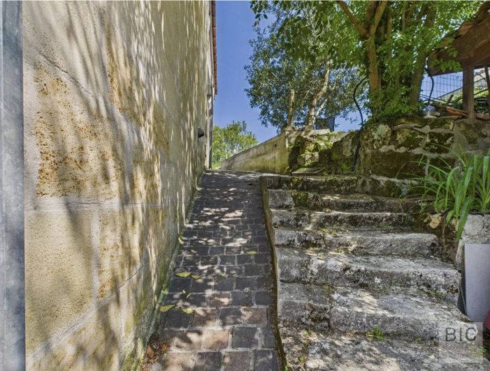 Image No.16-4 Bed House for sale