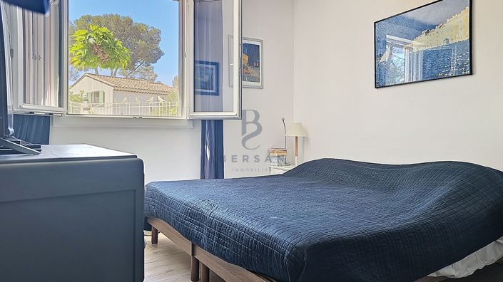 Image No.13-3 Bed House for sale