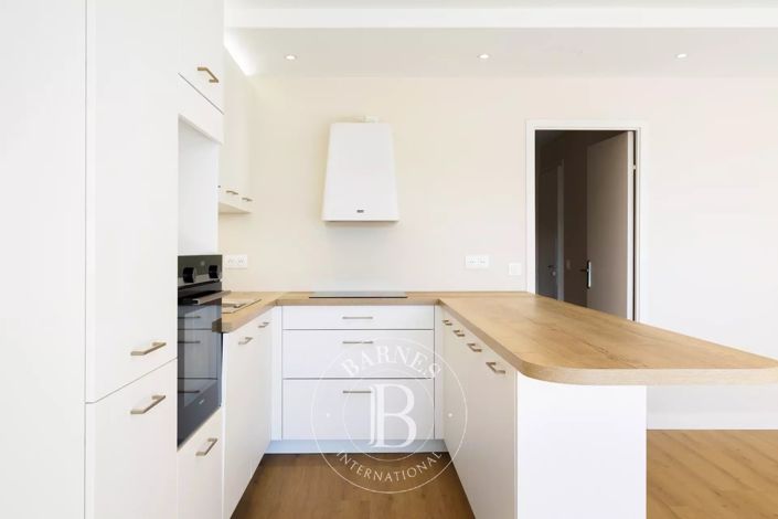 Image No.4-4 Bed Apartment for sale