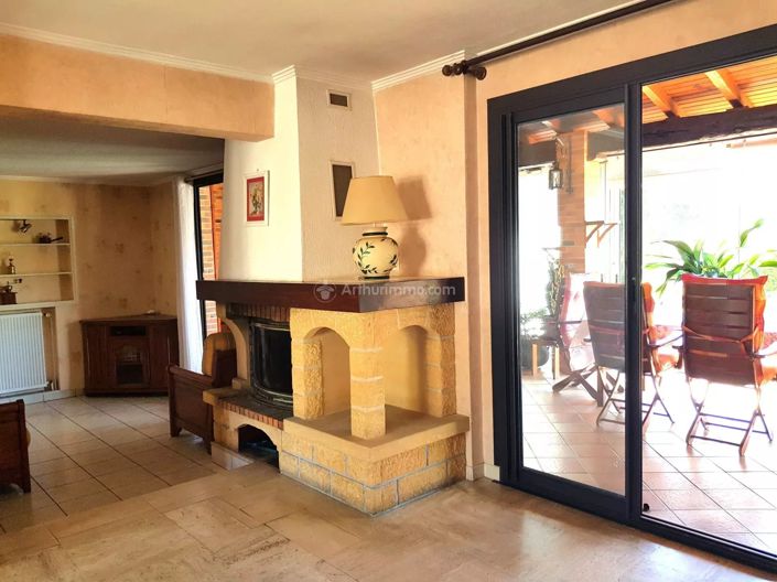 Image No.3-4 Bed House for sale