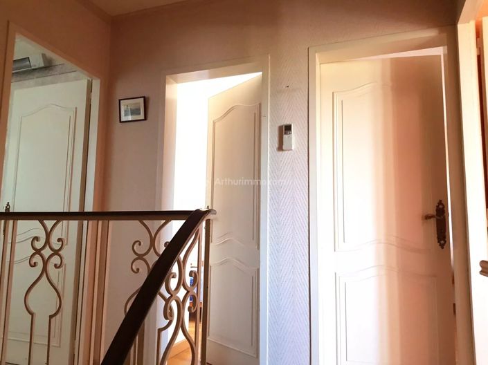 Image No.7-4 Bed House for sale