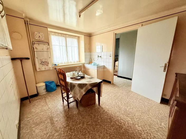Image No.5-House for sale