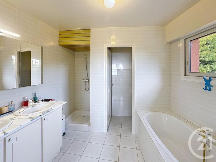 Image No.14-4 Bed House for sale