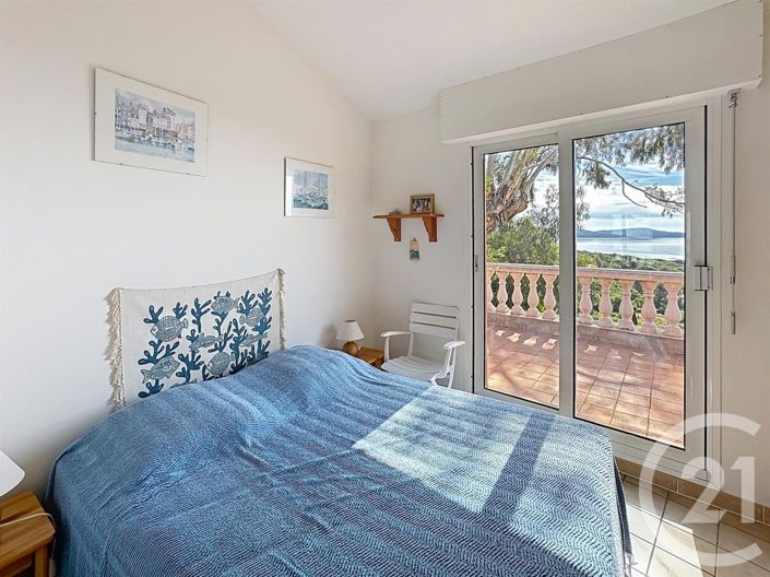 Image No.15-4 Bed House for sale