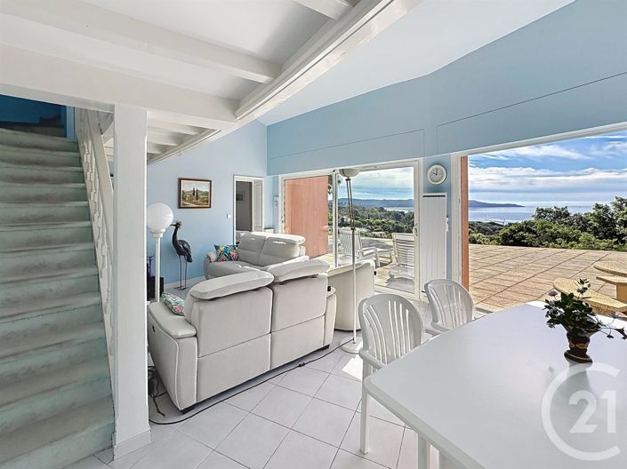 Image No.7-4 Bed House for sale