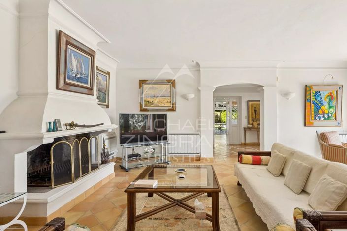 Image No.4-5 Bed House for sale