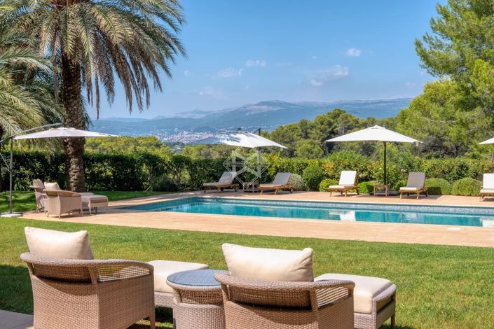 Image No.14-6 Bed House for sale