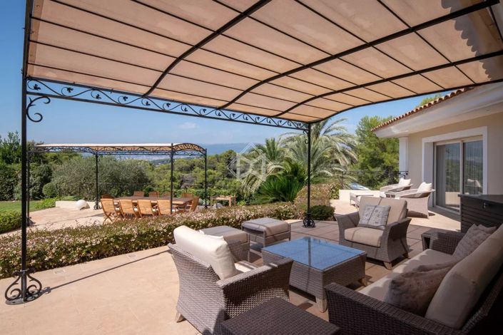 Image No.15-6 Bed House for sale