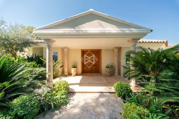 Image No.17-6 Bed House for sale