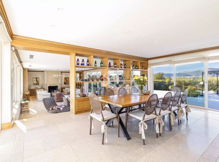 Image No.5-6 Bed House for sale