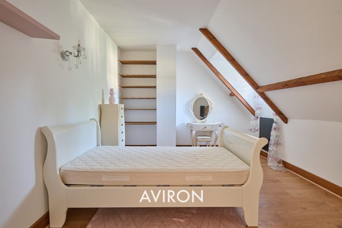 Image No.11-6 Bed House for sale