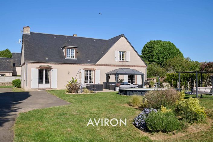 Image No.2-6 Bed House for sale