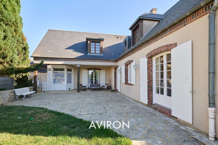 Image No.3-6 Bed House for sale