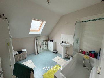azeitd74djhcf7d010
