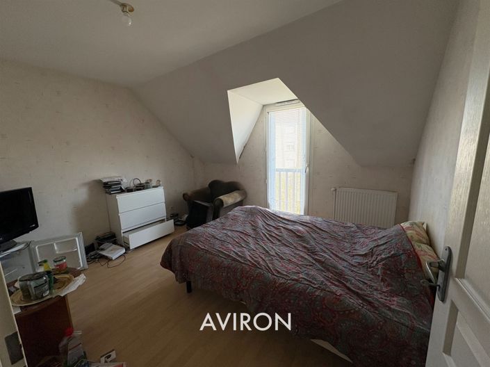 Image No.8-3 Bed House for sale