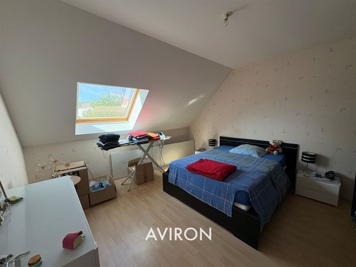 Image No.9-3 Bed House for sale