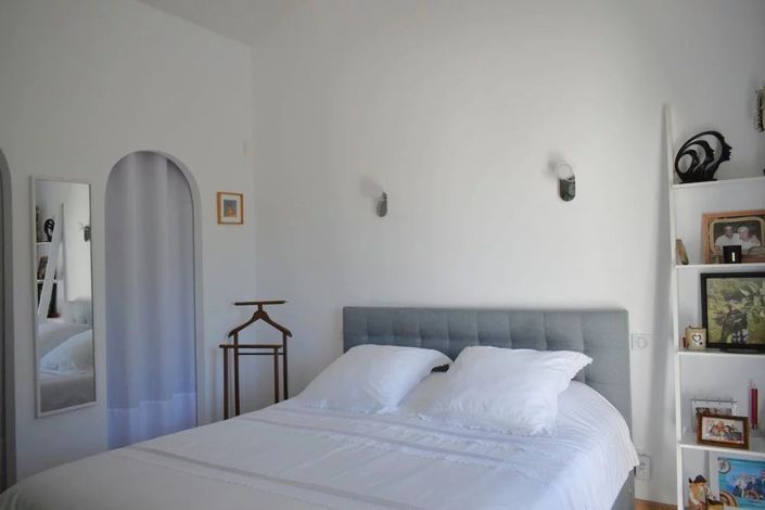 Image No.13-2 Bed House for sale