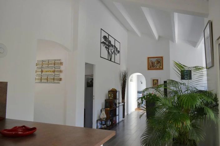 Image No.6-2 Bed House for sale
