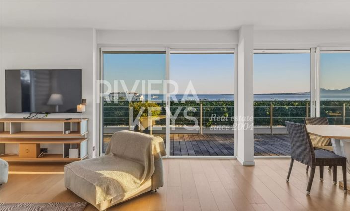 Image No.22-3 Bed Apartment for sale
