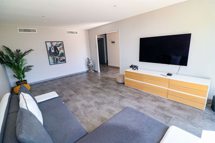 Image No.29-2 Bed House for sale
