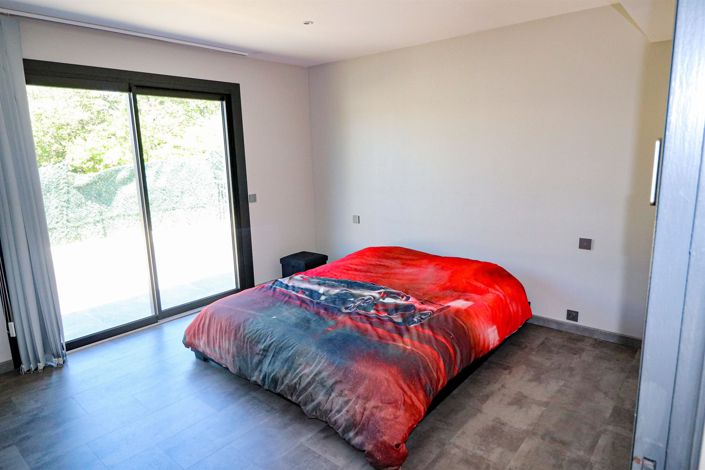 Image No.33-2 Bed House for sale