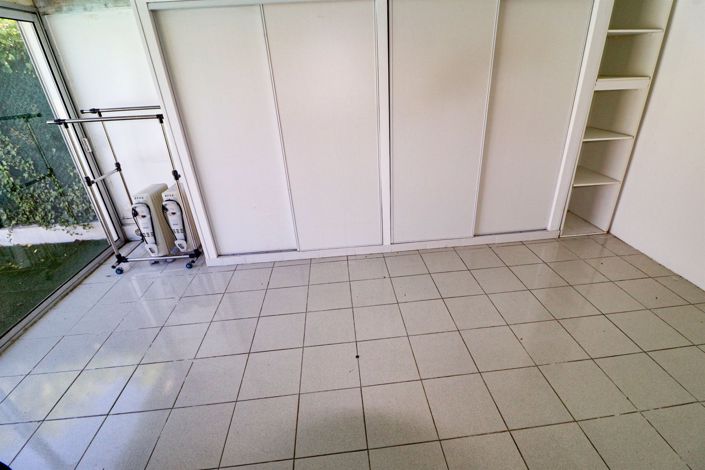 Image No.38-2 Bed House for sale