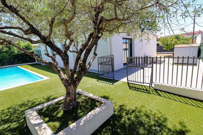 Image No.9-2 Bed House for sale
