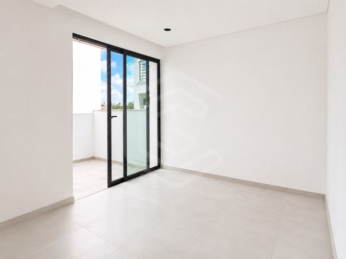 Image No.12-3 Bed House for sale
