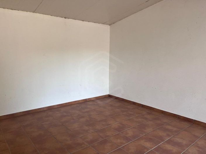 Image No.12-5 Bed House for sale