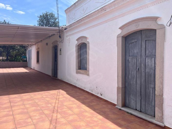 Image No.15-5 Bed House for sale
