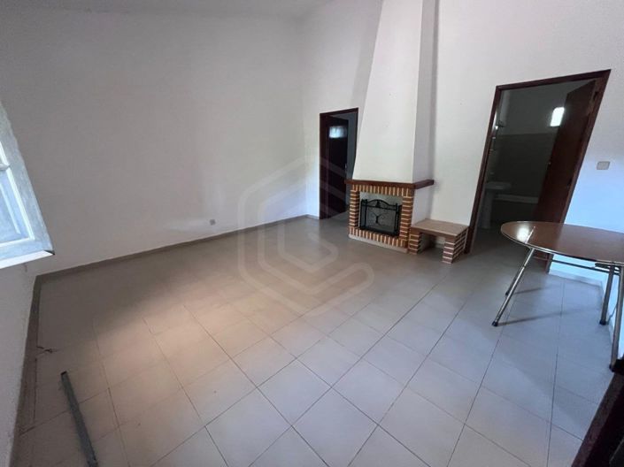 Image No.3-5 Bed House for sale