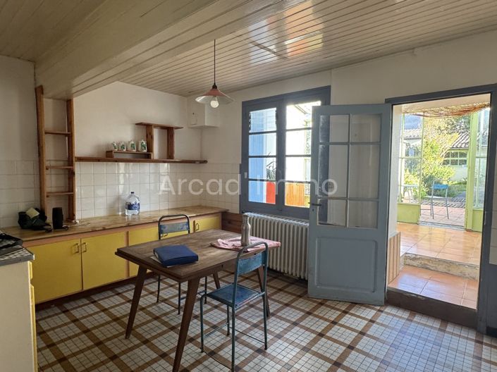 Image No.2-3 Bed House for sale