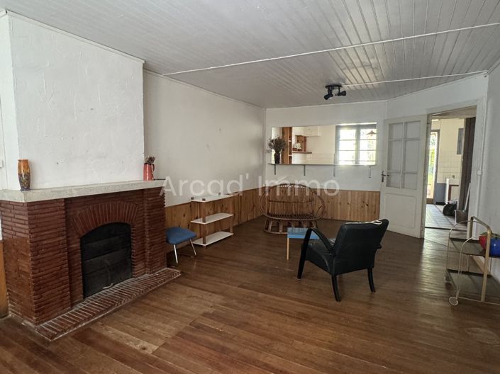 Image No.3-3 Bed House for sale