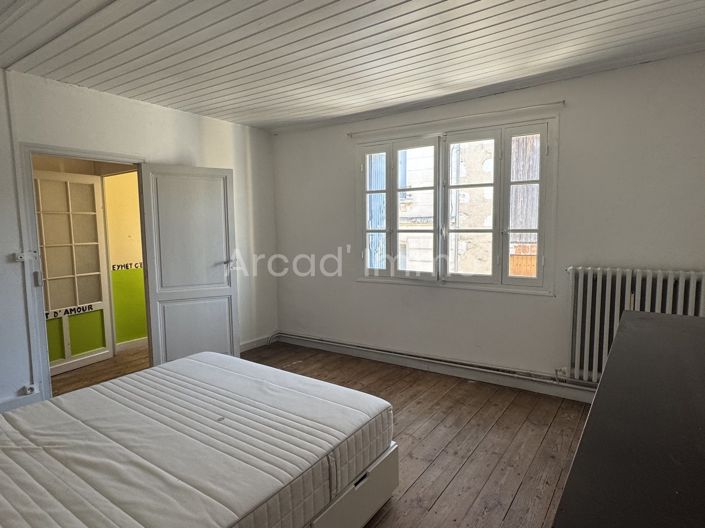 Image No.6-3 Bed House for sale