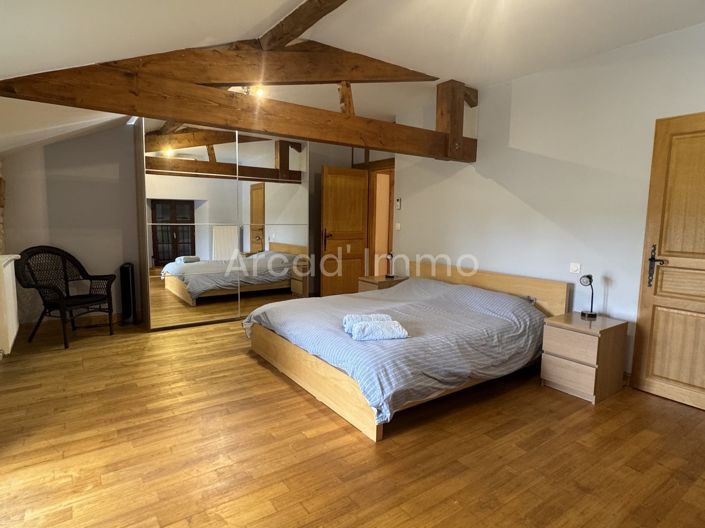 Image No.8-3 Bed House for sale