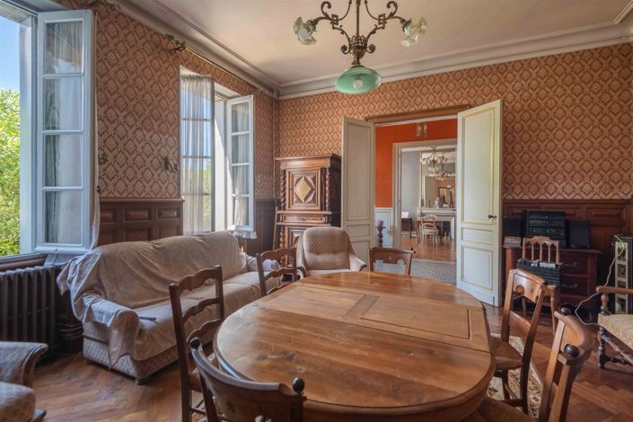 Image No.10-5 Bed House for sale